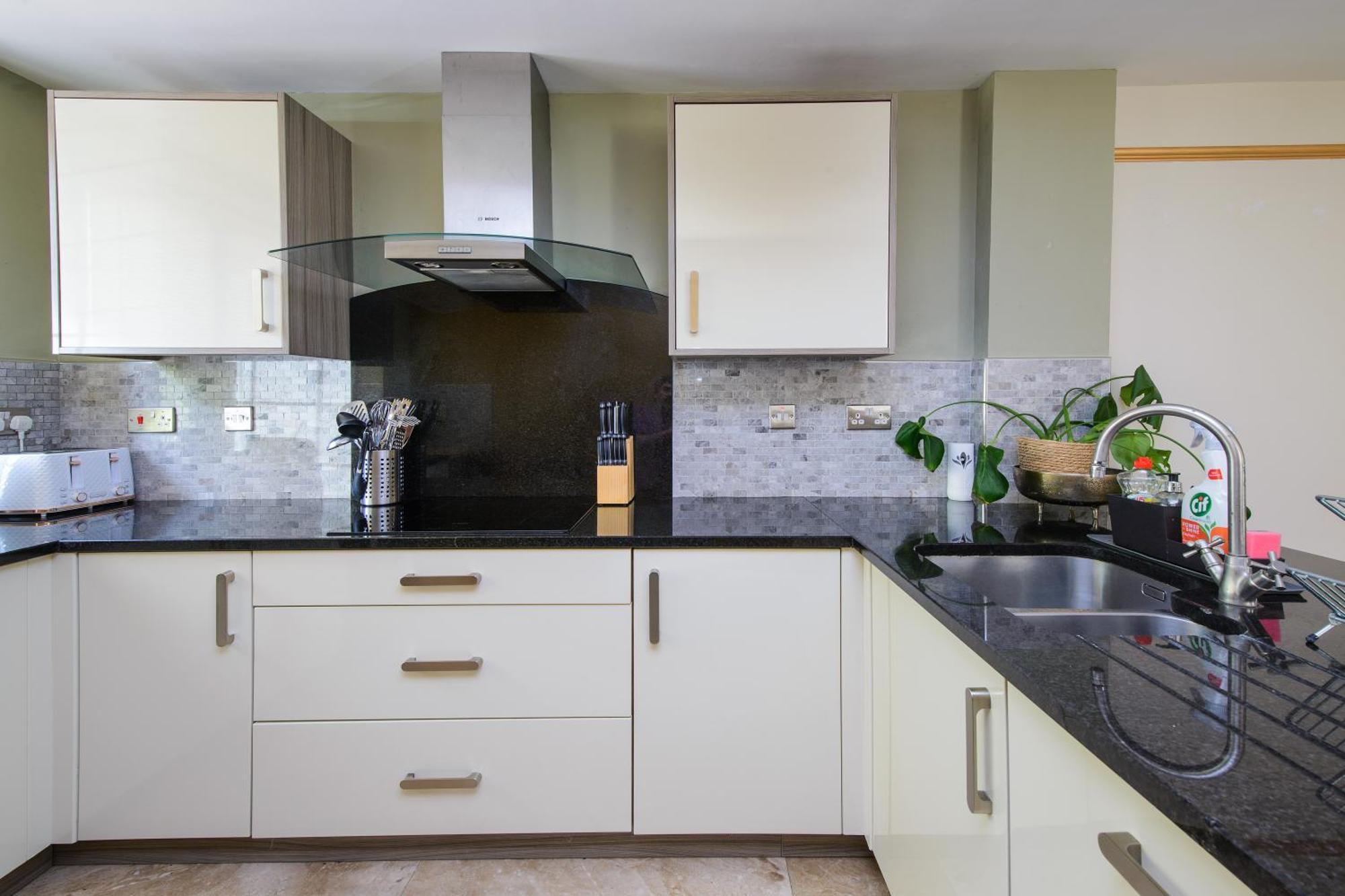 Deluxe 4 Or 5 Bed House With Hot Tub, Cinema Room Sleeps 15 Saffron Walden Εξωτερικό φωτογραφία