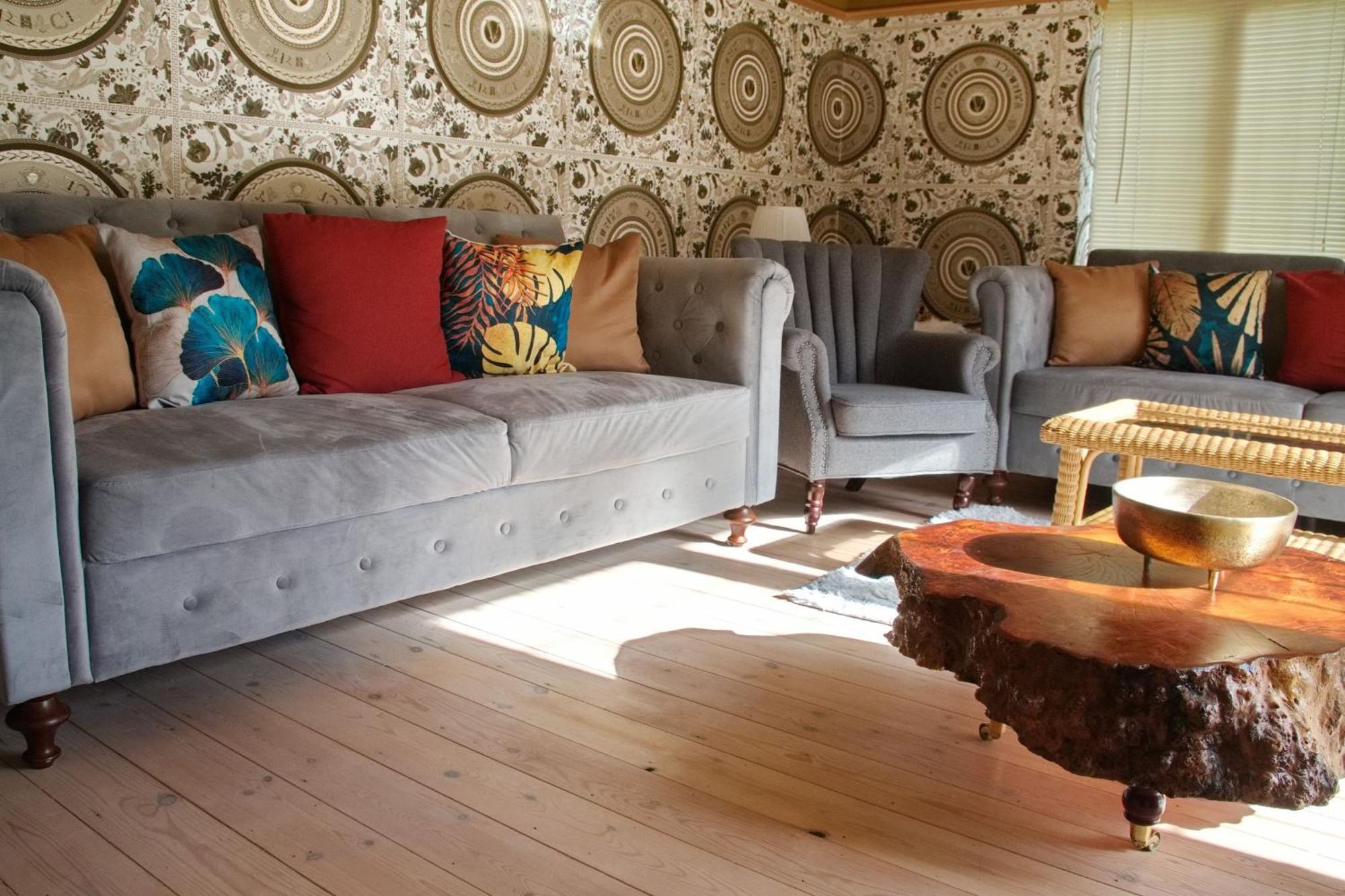 Deluxe 4 Or 5 Bed House With Hot Tub, Cinema Room Sleeps 15 Saffron Walden Εξωτερικό φωτογραφία