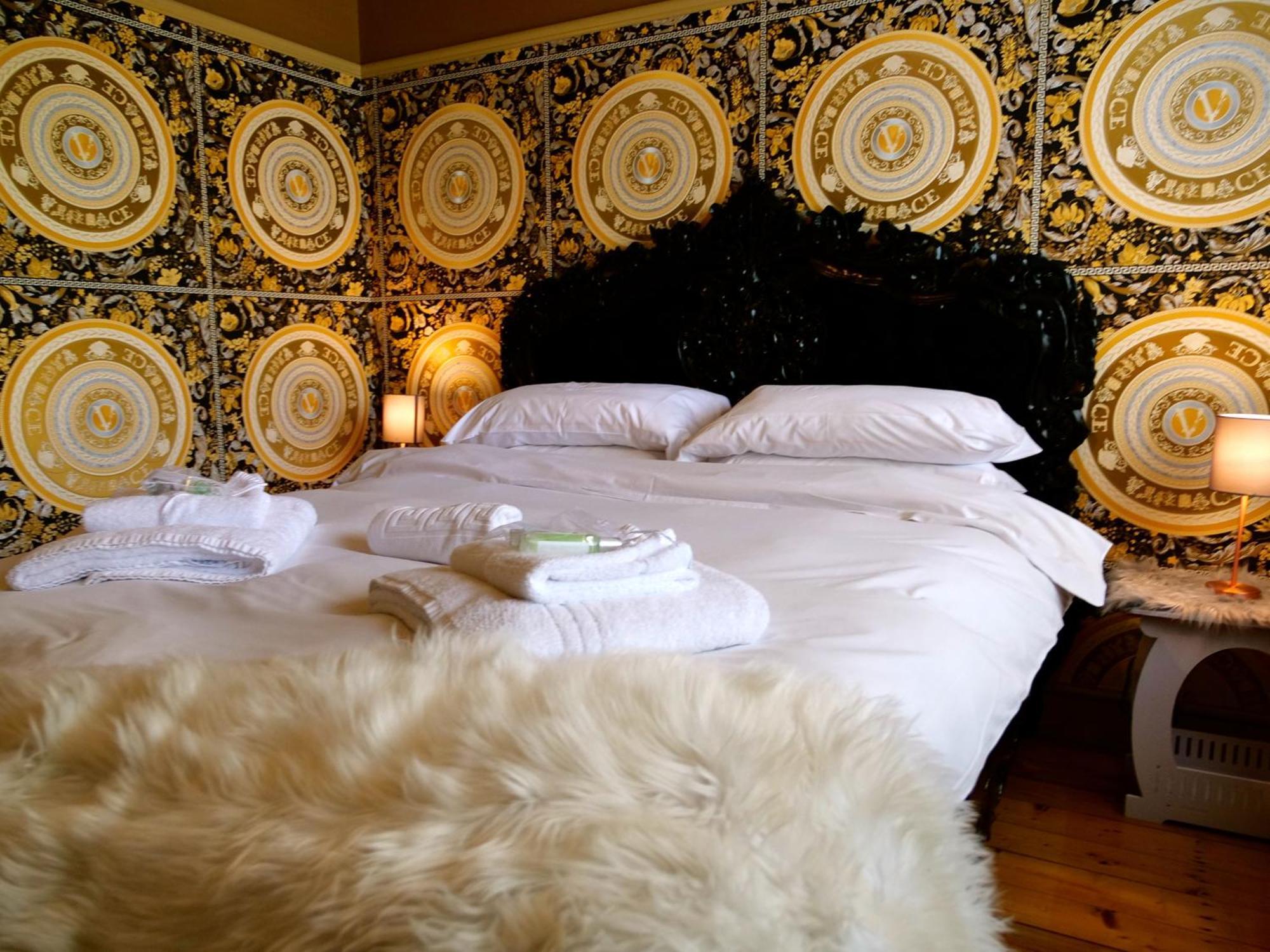 Deluxe 4 Or 5 Bed House With Hot Tub, Cinema Room Sleeps 15 Saffron Walden Εξωτερικό φωτογραφία